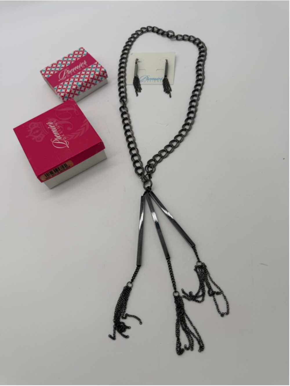 Premier Designs Into The Swing Necklace and Earring Set